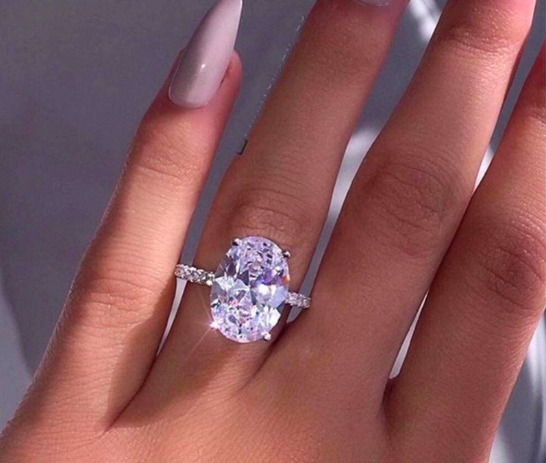 Chiến dịch quảng cáo đỉnh cao khiến kim cương trở thành món trang sức khiến phụ nữ ao ước